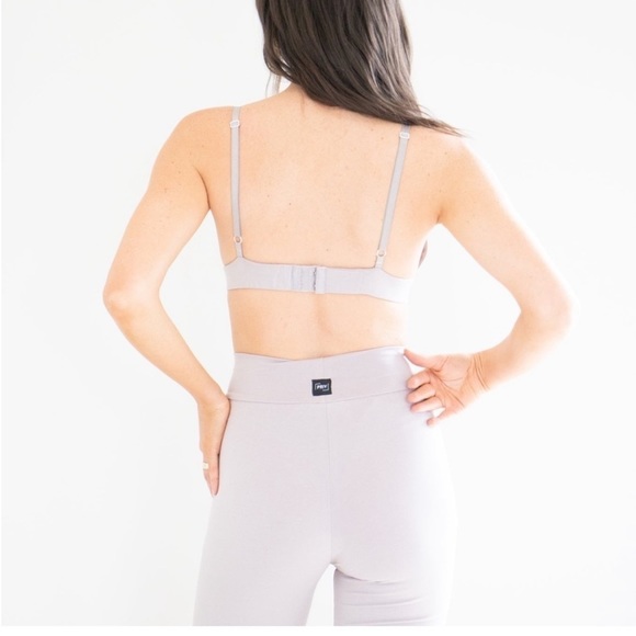 PRIV Everyday Set, Tee Shirt and Bike Shorts Set, Stretchy, Sizes S & M - Picture 3 of 7